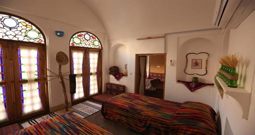 دکوراسیون اتاق خواب ساده ایرانی دخترانه با طراحی فضای قدیم