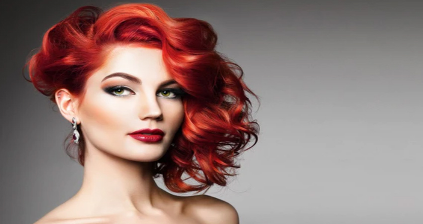 10 ترکیب انواع رنگ موی آلبالویی به همراه تصاویر