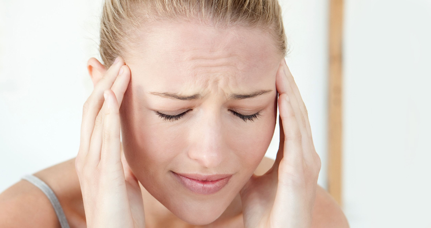 5 راهکار درمان فوری سردرد شدید میگرنی در منزل【سریع و معجزه آسا】