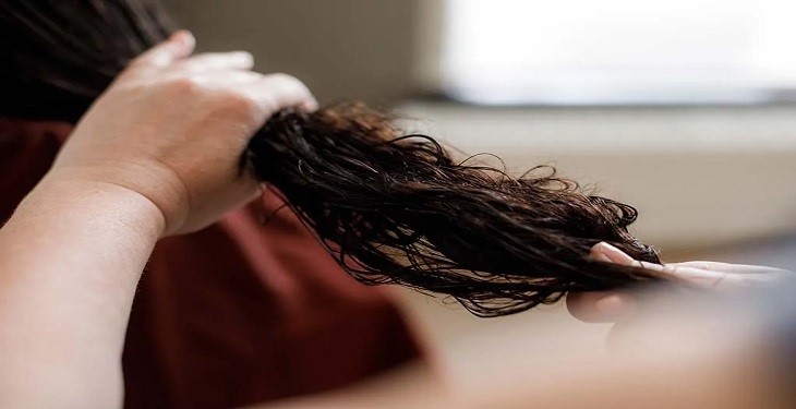 معرفی 4 روش نگه داری مناسب برای موهای فر